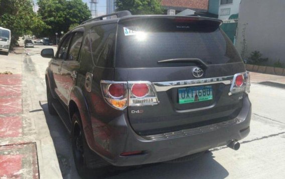 Selling 2nd Hand Toyota Fortuner 2012 in Manila-10