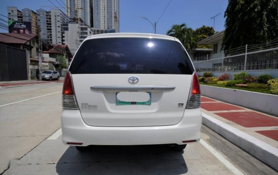 Toyota Innova 2011 Manual Diesel for sale in Quezon City-1