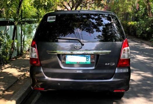 Selling 2nd Hand Toyota Innova 2014 Automatic Diesel -1