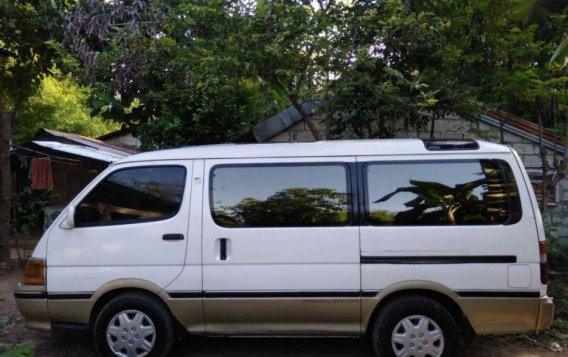 Selling 2004 Toyota Hiace Van for sale in Roxas