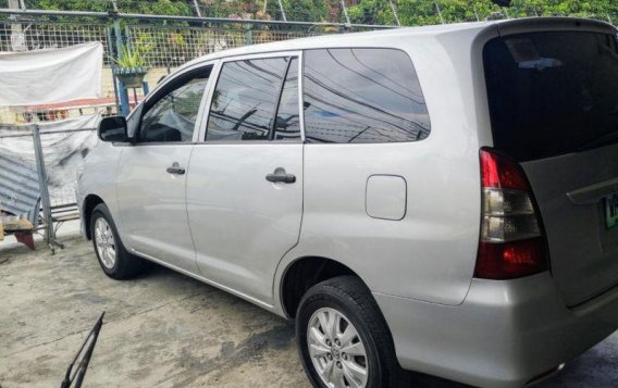 Selling 2nd Hand Toyota Innova 2013 in Parañaque-2