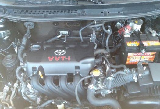 Selling Toyota Vios Manual Gasoline in Santiago-5