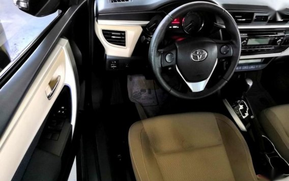 Toyota Altis 2015 Automatic Gasoline for sale in Makati-6