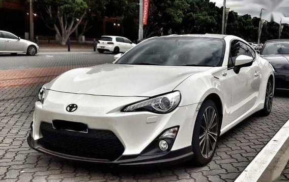 Selling Toyota 86 2014 Automatic Gasoline in Pasig
