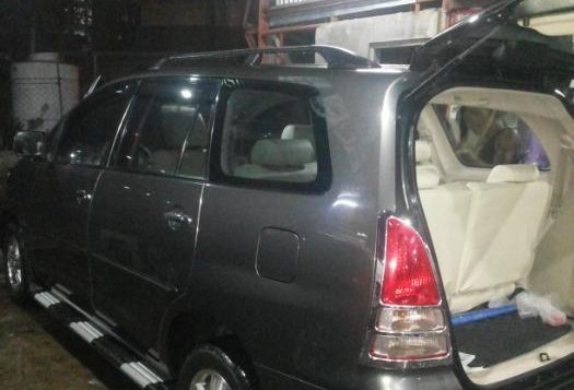 Selling Toyota Innova 2005 Manual Gasoline in Baguio-1