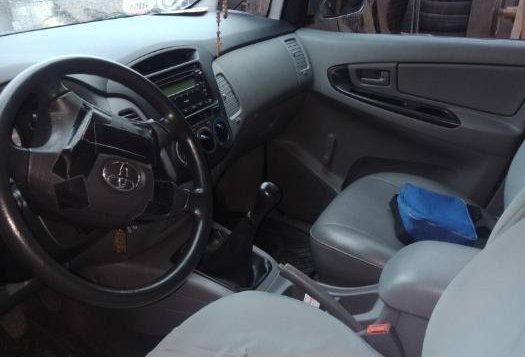 2nd Hand Toyota Innova 2011 for sale-5