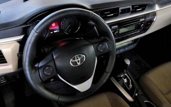 Toyota Altis 2015 Automatic Gasoline for sale in Makati-9