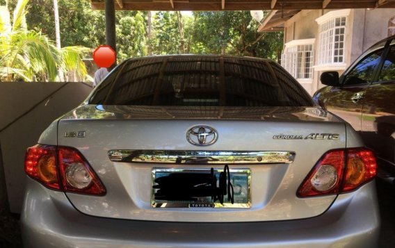 2nd Hand Toyota Corolla Altis 2010 at 120000 km for sale-6