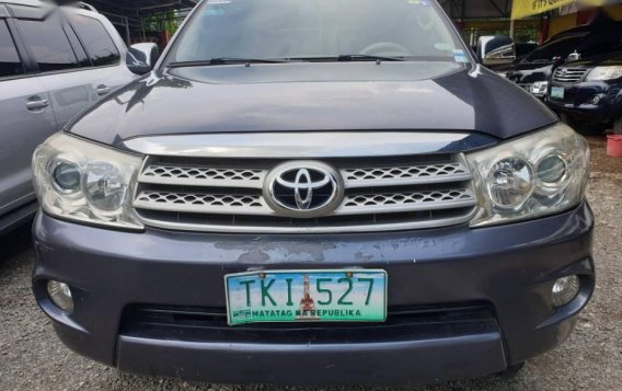 Selling Toyota Fortuner 2011 Automatic Diesel in Quezon City-8