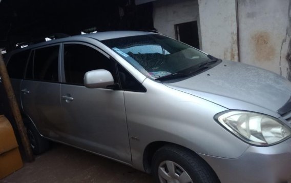 2nd Hand Toyota Innova 2011 for sale-1