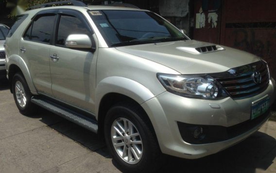 Selling Toyota Fortuner 2012 Automatic Diesel in Manila