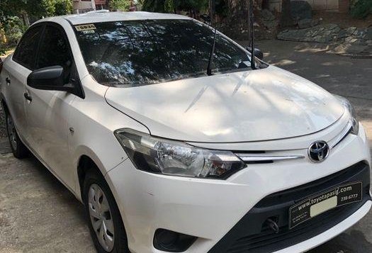 Selling White 2015 Toyota Vios in Las Piñas-3