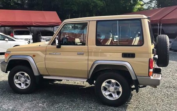 Selling New Toyota Land Cruiser 2017 in Quezon City-1