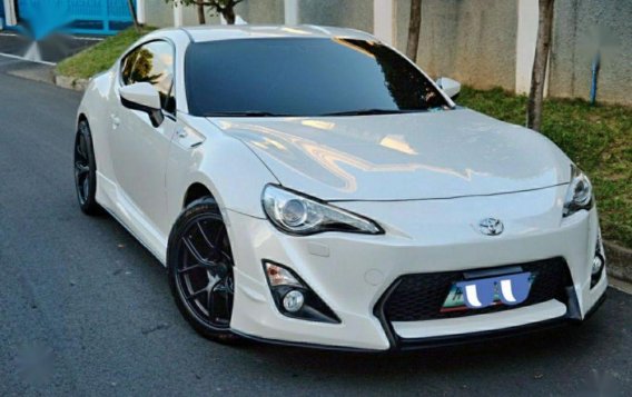 Selling 2nd Hand Toyota 86 2013 in Las Piñas