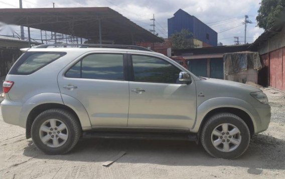 Toyota Fortuner 2009 Automatic Diesel for sale in Marikina-3