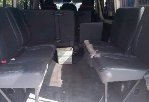 Selling 2nd Hand Toyota Hiace 2015 in Rodriguez-4
