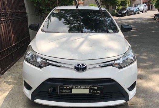 Selling White 2015 Toyota Vios in Las Piñas-1