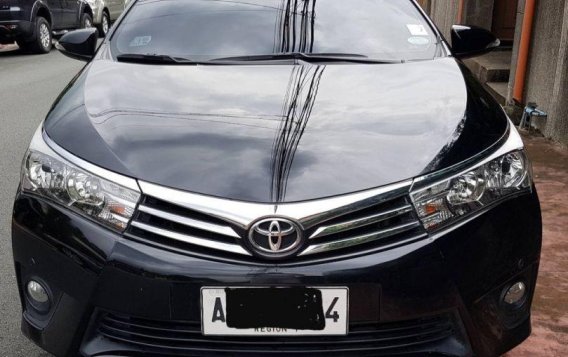 Selling Used Toyota Altis 2015 in Marikina-1