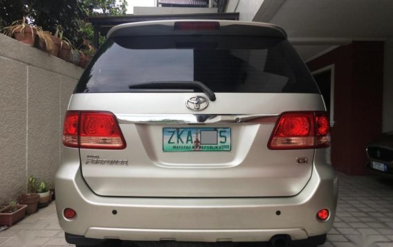 Used Toyota Fortuner 2007 at 110000 km for sale-3