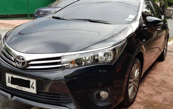 Selling Used Toyota Altis 2015 in Marikina