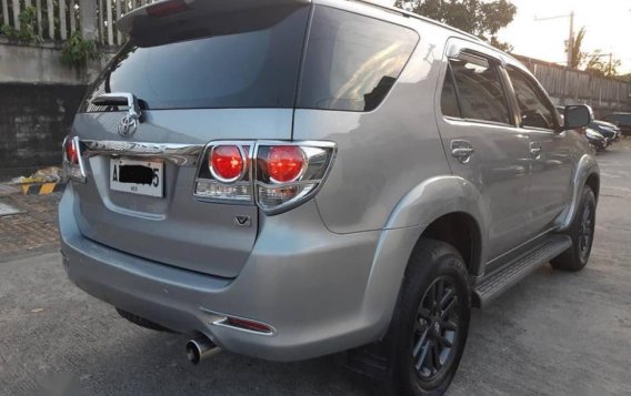 2nd Hand Toyota Fortuner 2015 at 42000 km for sale in Pasig-3