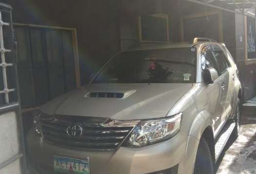 2nd Hand Toyota Fortuner 2014 at 60000 km for sale-2