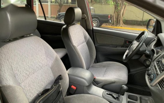 Selling Used Toyota Innova 2012 in Makati-6