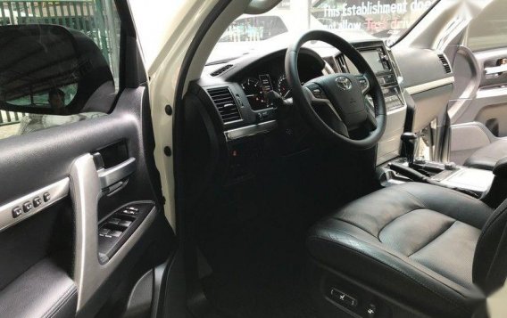 Toyota Land Cruiser 2016 Automatic Diesel for sale in Quezon City-8