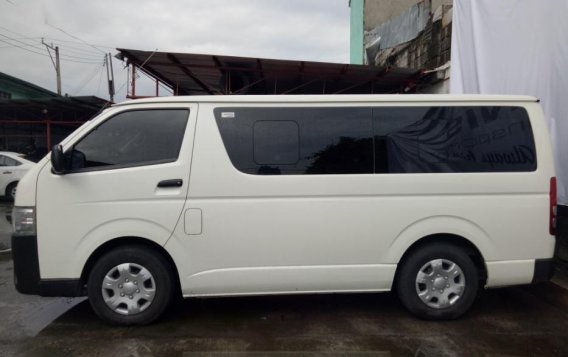 Used Toyota Hiace 2015 Manual Diesel for sale in Mandaluyong-4