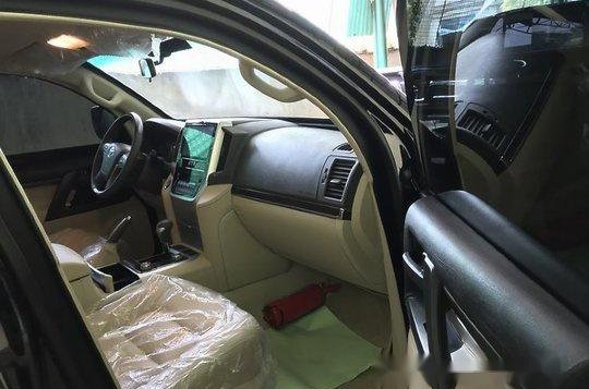 Sell Black 2018 Toyota Land Cruiser in Quezon City-4