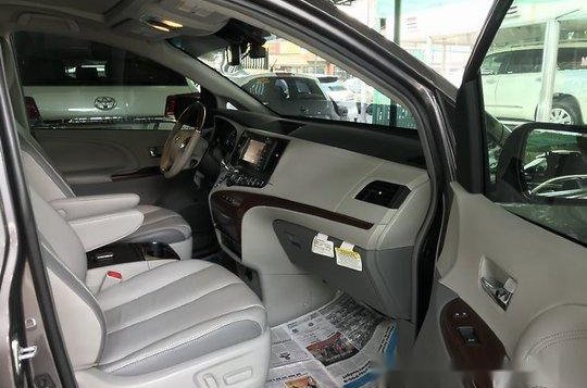 Sell Grey 2013 Toyota Sienna at Automatic Gasoline at 22000 km in Quezon City-4