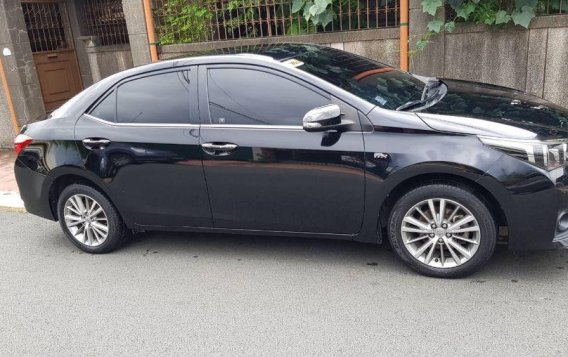 Selling Used Toyota Altis 2015 in Marikina-6