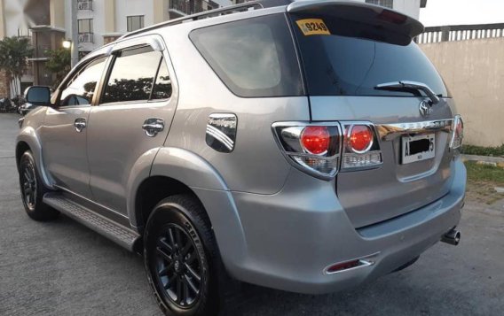 2nd Hand Toyota Fortuner 2015 at 42000 km for sale in Pasig-5