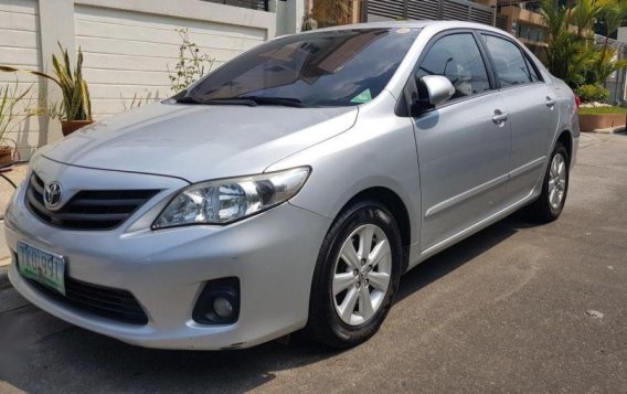 2nd Hand Toyota Altis 2011 for sale in Biñan