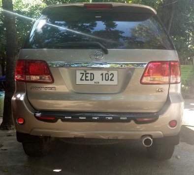 Selling 2nd Hand Toyota Fortuner 2006 Automatic Gasoline at 100000 km in Guinobatan-5