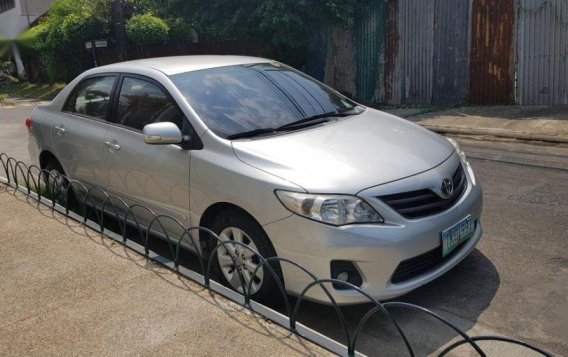 2nd Hand Toyota Altis 2011 for sale in Biñan-9