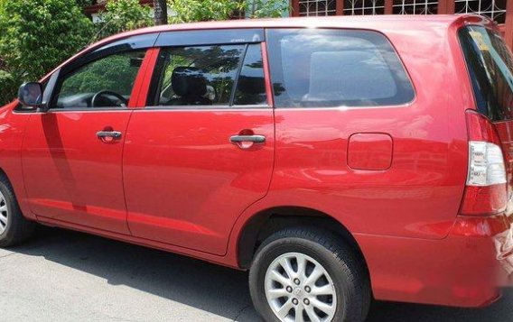 Selling Red Toyota Innova 2015 in Quezon City-3