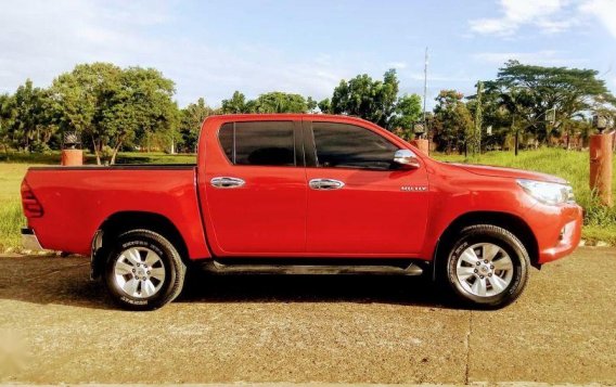 Sell 2nd Hand 2016 Toyota Hilux Automatic Diesel at 33000 km in Davao City-1