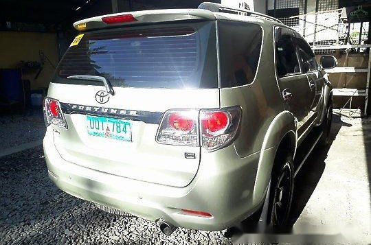 Selling Beige Toyota Fortuner 2013 Automatic Diesel for sale-2