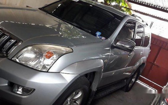 Selling Silver Toyota Land Cruiser 2006 for sale-1
