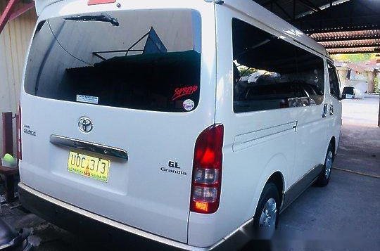 Selling White Toyota Hiace 2013 Manual Diesel for sale -2