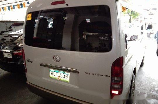 Sell White 2014 Toyota Hiace at Automatic Diesel at 37833 km in Quezon City-3