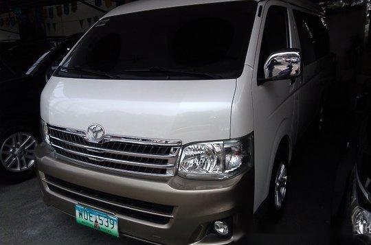 Sell White 2014 Toyota Hiace at Automatic Diesel at 37833 km in Quezon City-1