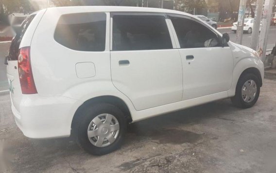 Selling 2nd Hand Toyota Avanza 2013 in Quezon City-7