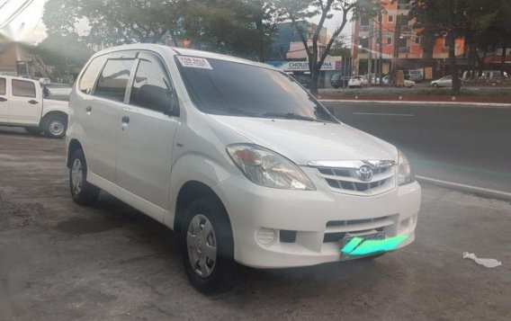 Selling 2nd Hand Toyota Avanza 2013 in Quezon City-3