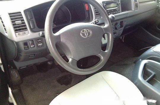 Sell White 2014 Toyota Hiace at Automatic Diesel at 37833 km in Quezon City-4