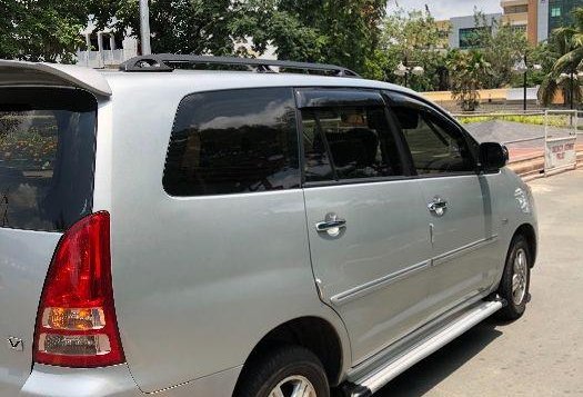 Selling 2nd Hand Toyota Innova 2008 Automatic Gasoline at 100000 km in Quezon City-5