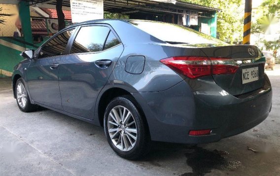 Selling 2nd Hand Toyota Altis 2016 in Quezon City-4