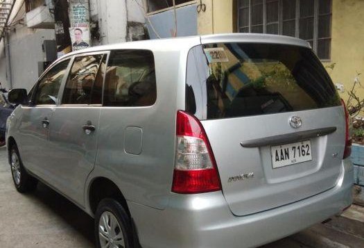 Selling 2nd Hand Toyota Innova 2014 in Manila-4