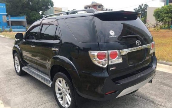 Selling Toyota Fortuner 2012 Automatic Diesel in Imus-5